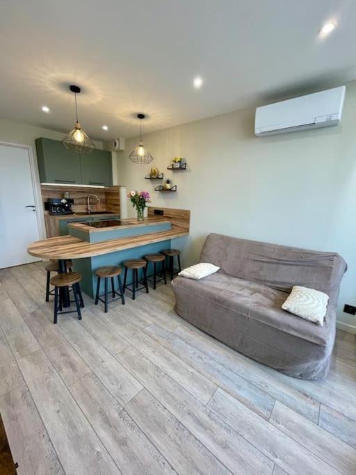 Appartement 6 Personnes 르그로뒤후아 외부 사진