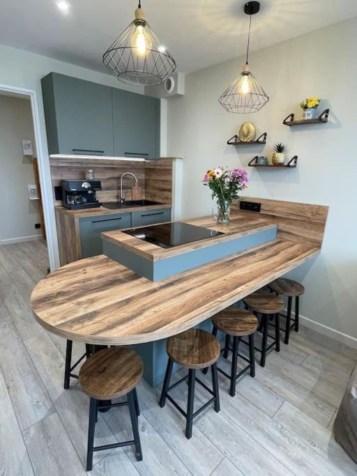 Appartement 6 Personnes 르그로뒤후아 외부 사진